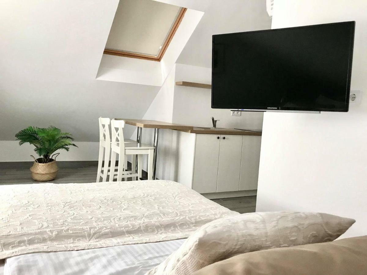 Cocoville Beach House- Makarska Apartment Exterior photo