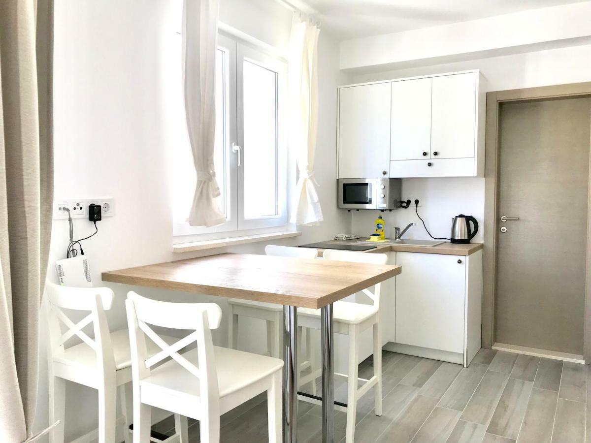 Cocoville Beach House- Makarska Apartment Exterior photo
